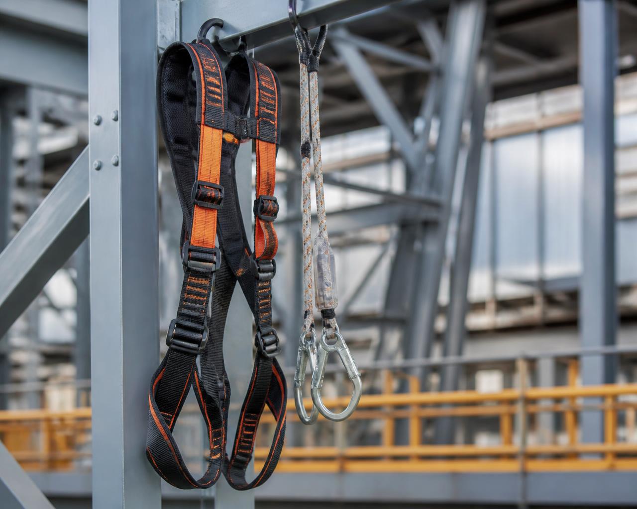 Full body safety harness with fall arrest lanyard